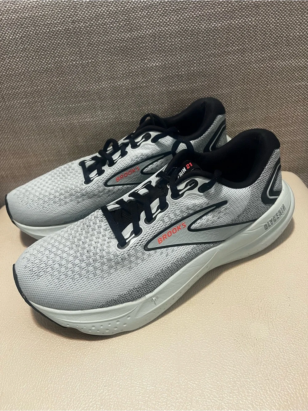 Brooks  Glycerin 21 Running Sneakers Women’s Size 8.5